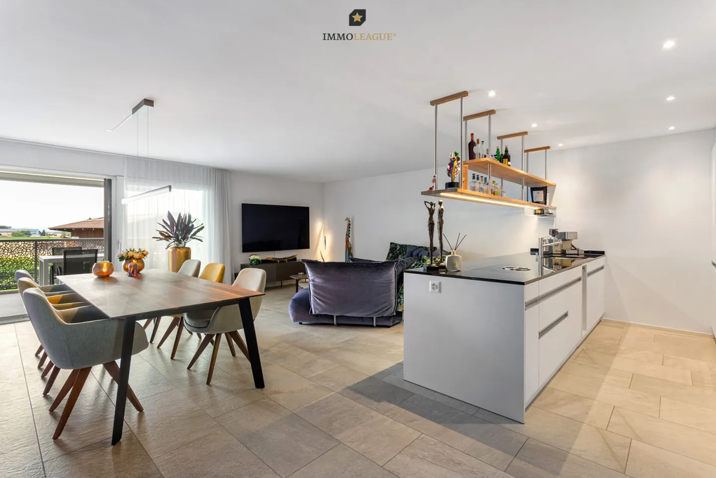 Elegant Living by the Untersee. Quiet with a high standard of living. - Photo 2 of 13