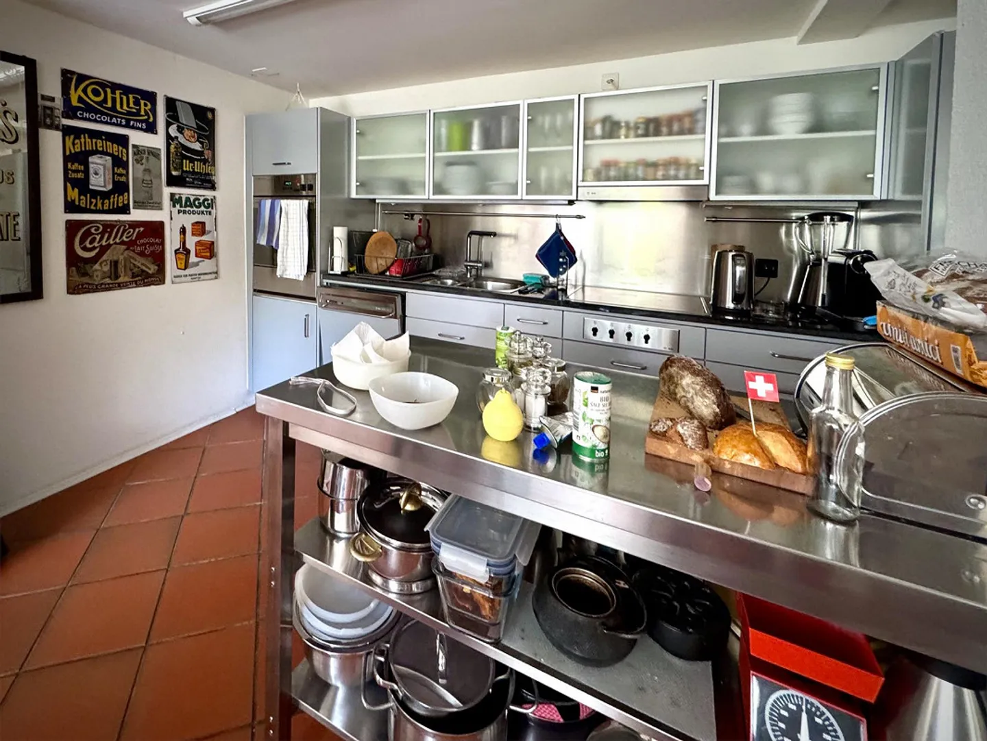 Historical farmhouse with renovated substance in the village center - Photo 7 of 7