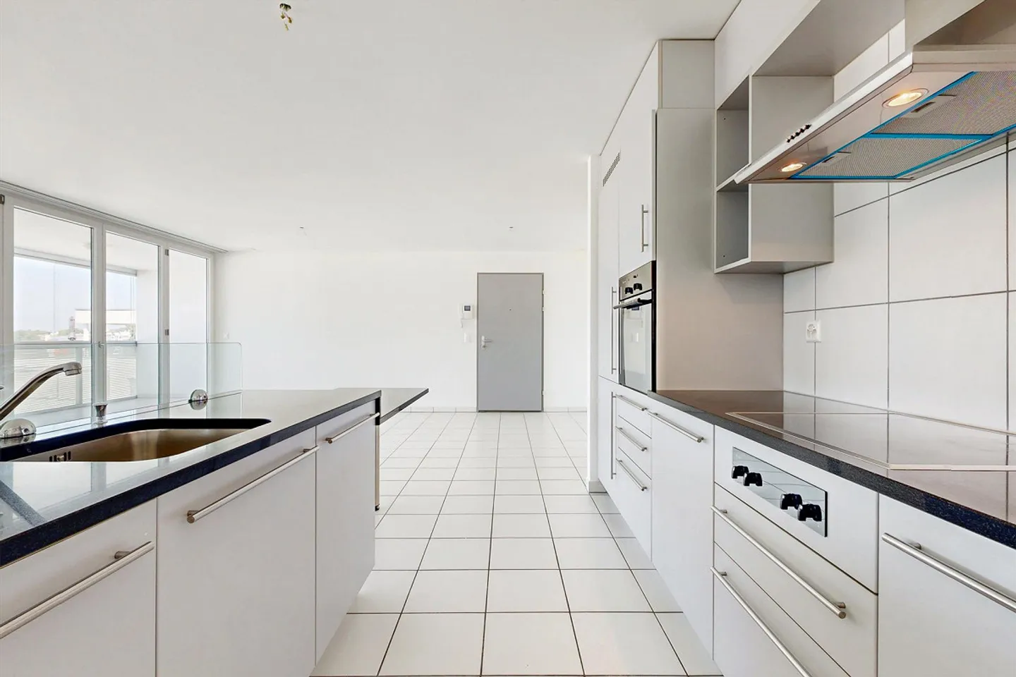 Bel appartement dans un quartier familial - Photo 3 sur 10