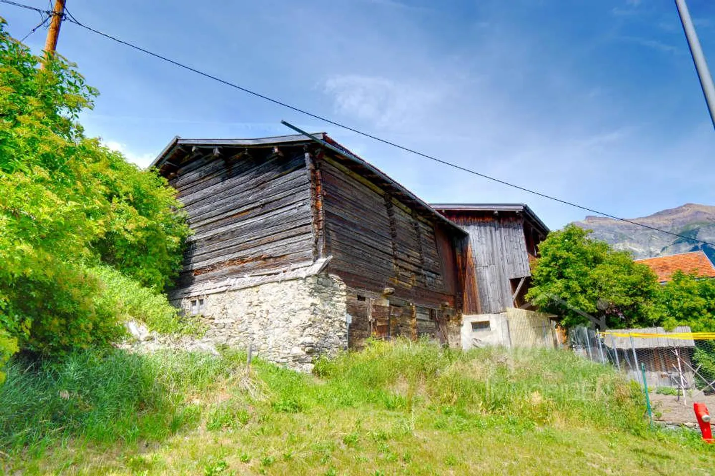 Your chance for a beautiful primary residence - Building land with stable - Photo 4 of 11