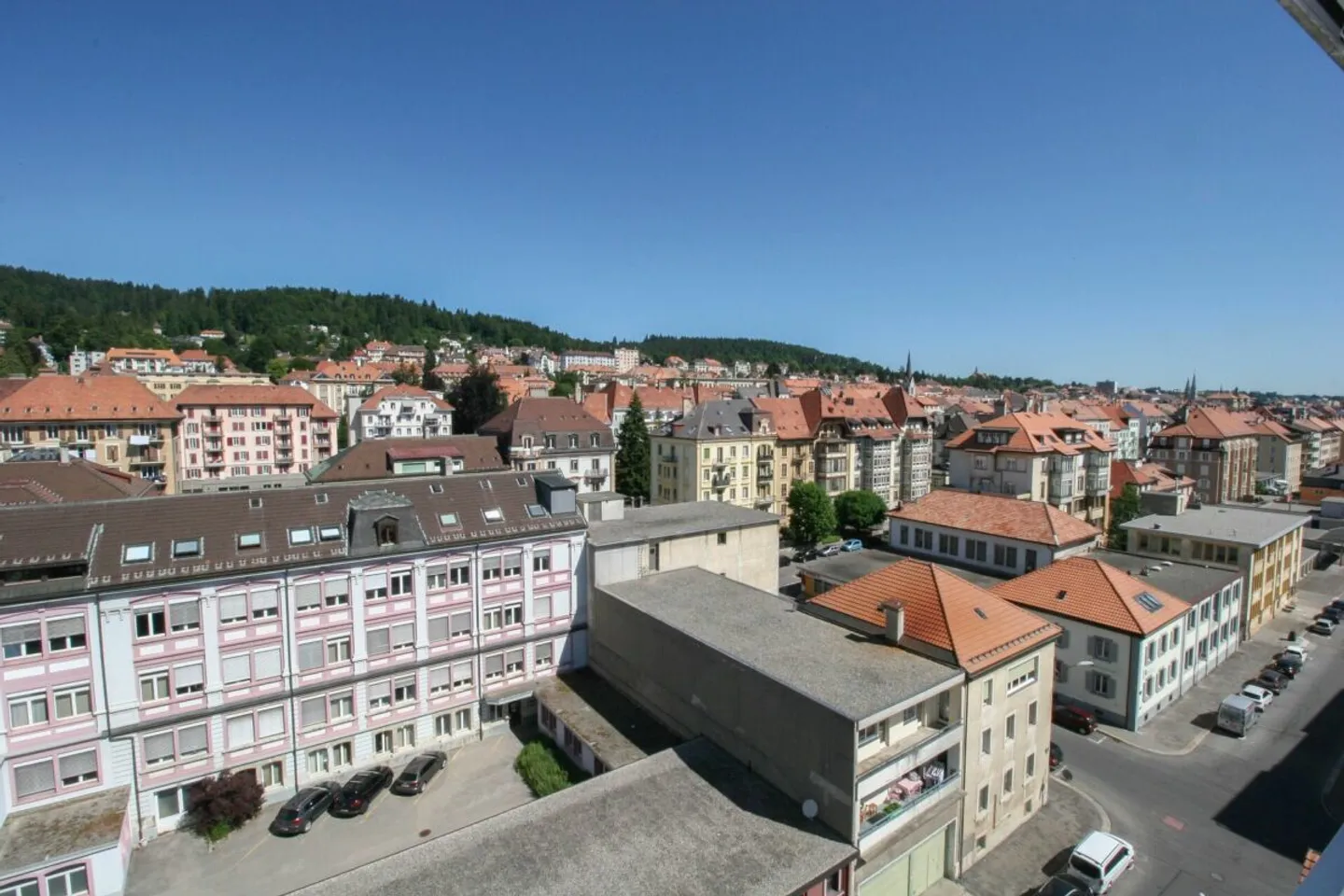 Appartement lumineux et spacieux de 3,5 pièces - Photo 9 sur 10