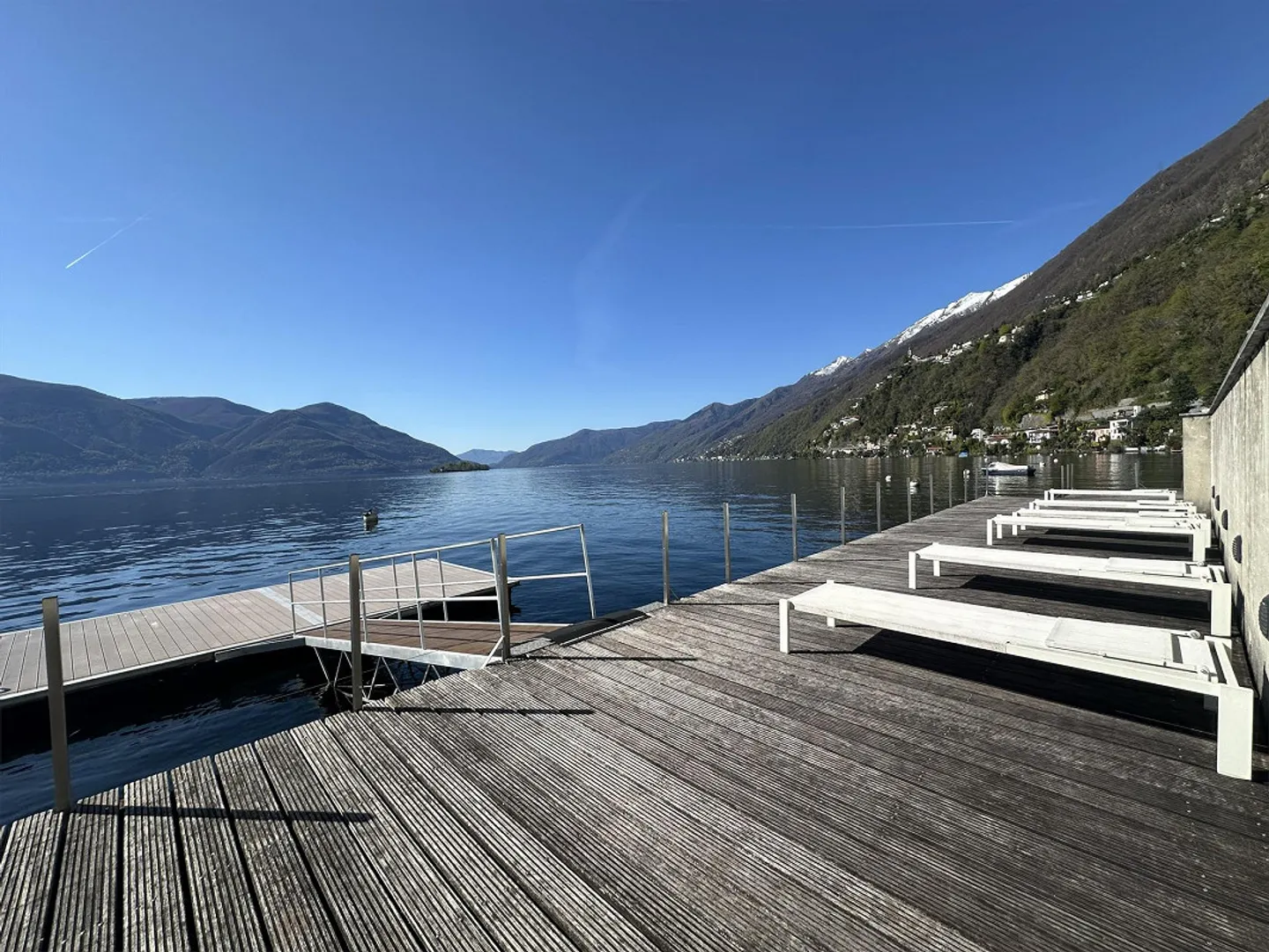 Exclusive 4.5-room apartment directly on the lake - Photo 3 of 16