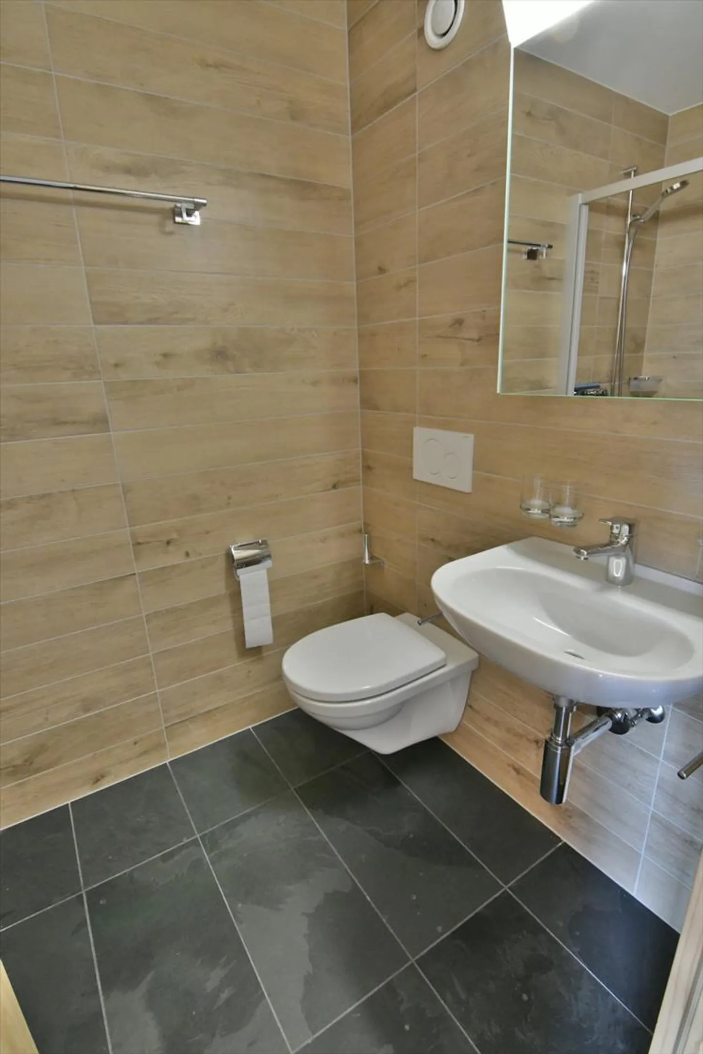 Sehr schöne 2,5-Zimmer-Wohnung in einer prestigeträchtigen Residenz in Ovronnaz/VS - Foto 8 von 12