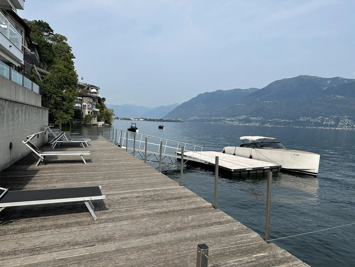 Exclusive 4.5-room apartment directly on the lake - Photo 4 of 16