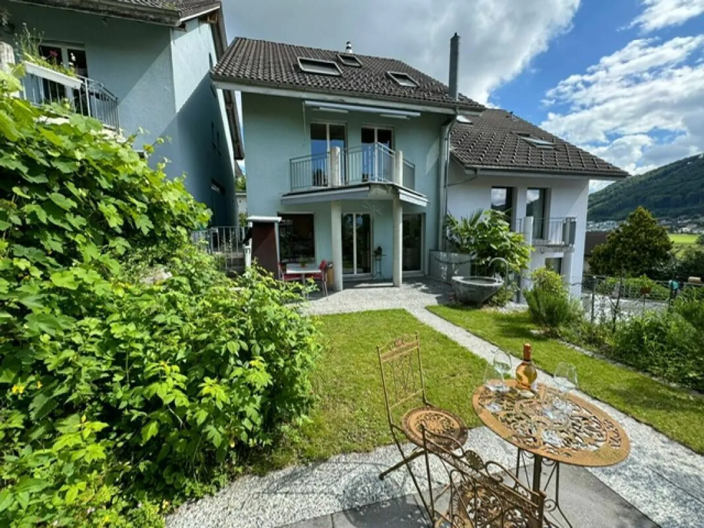 Sehr gepflegtes Raumwunder mit herrlicher Aussicht - Foto 2 von 13