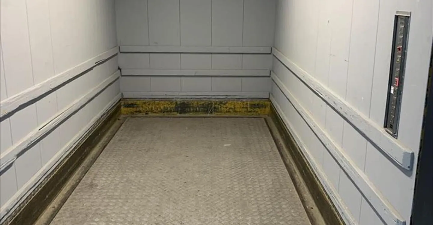 Spazio ufficio in affitto - Foto 3 di 11