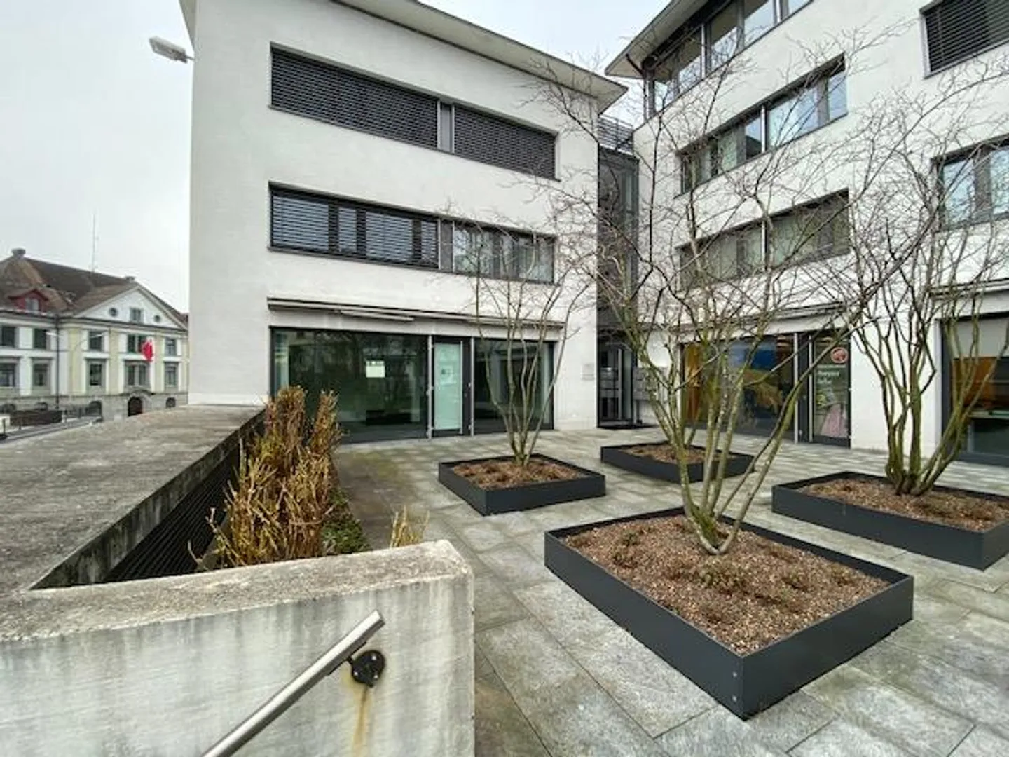 Locaux commerciaux au centre de Schwyz - Photo 1 sur 6