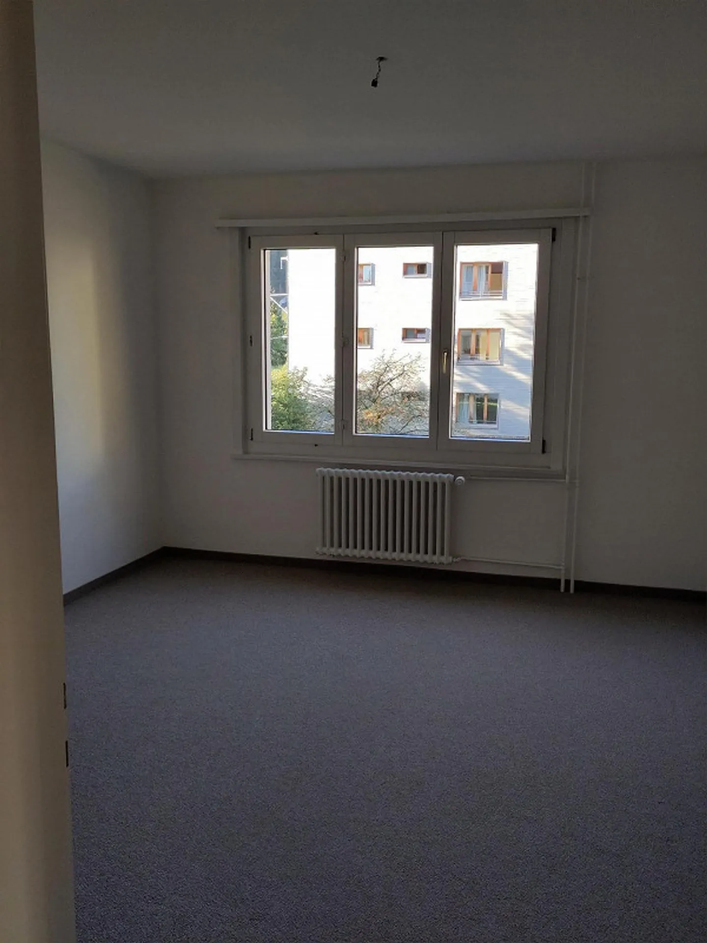 3 Room Apartment - Photo 4 of 8