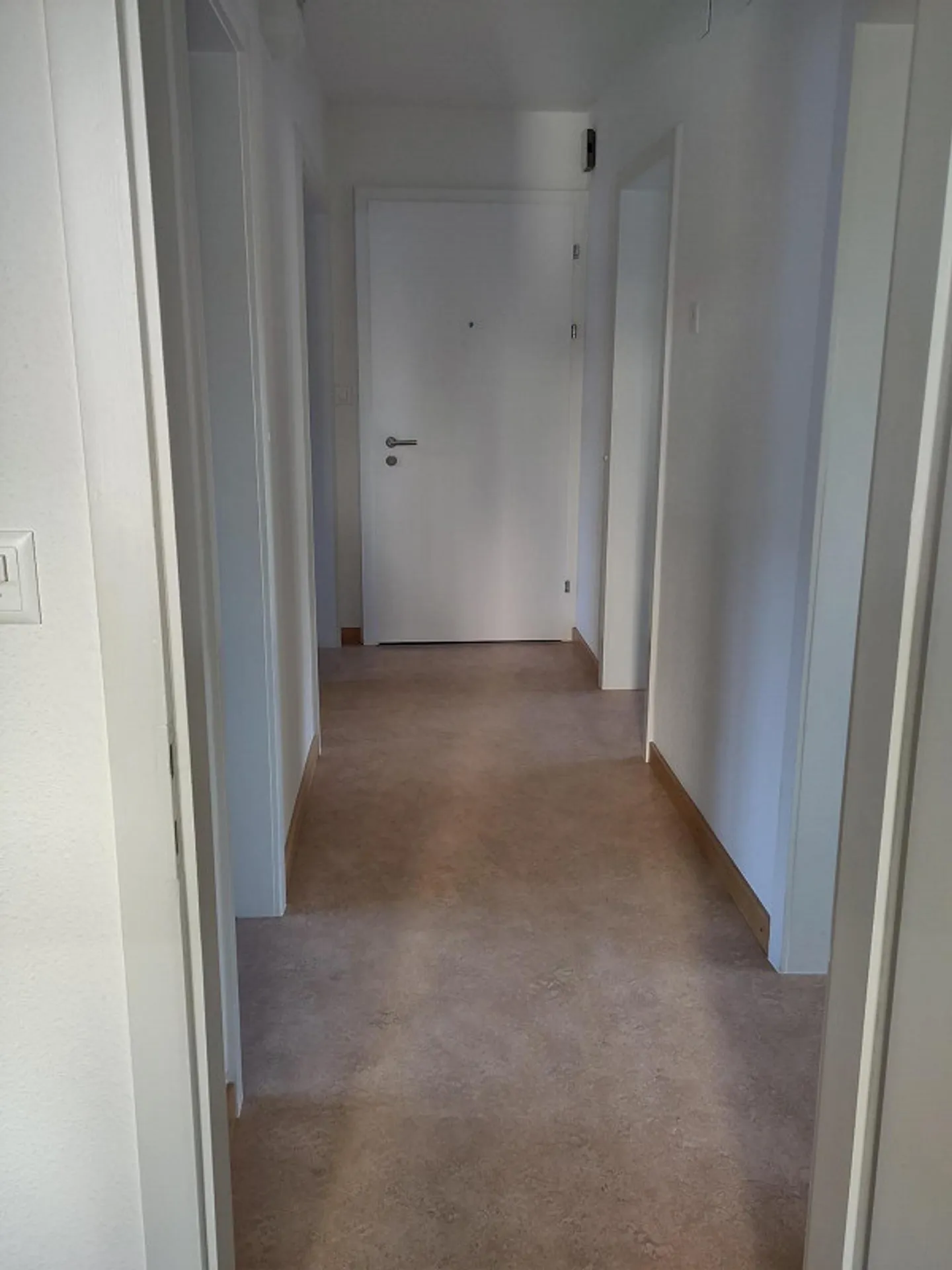 3 Room Apartment - Photo 5 of 8