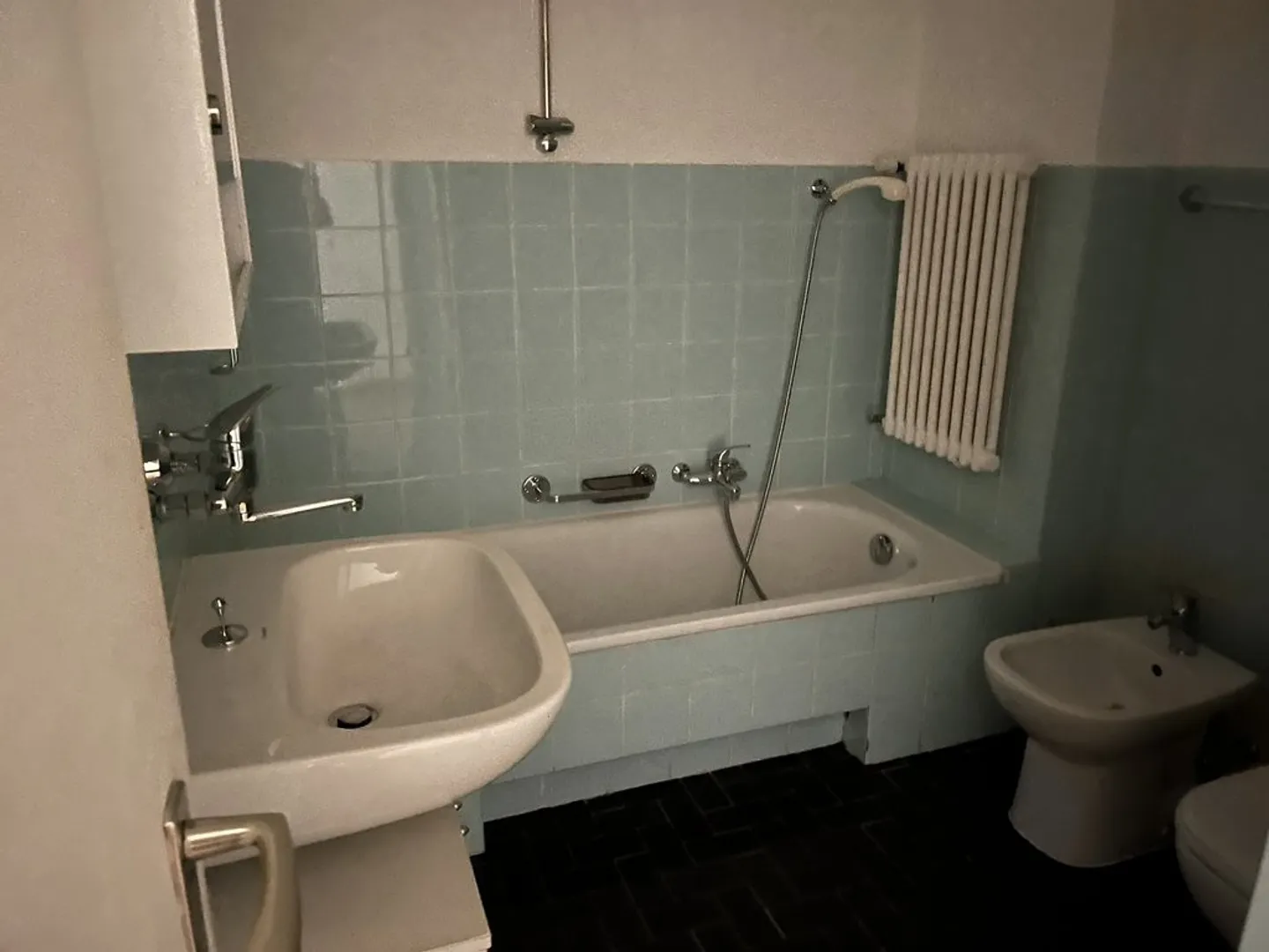 Charming Ground Floor Apartment - Photo 6 of 6
