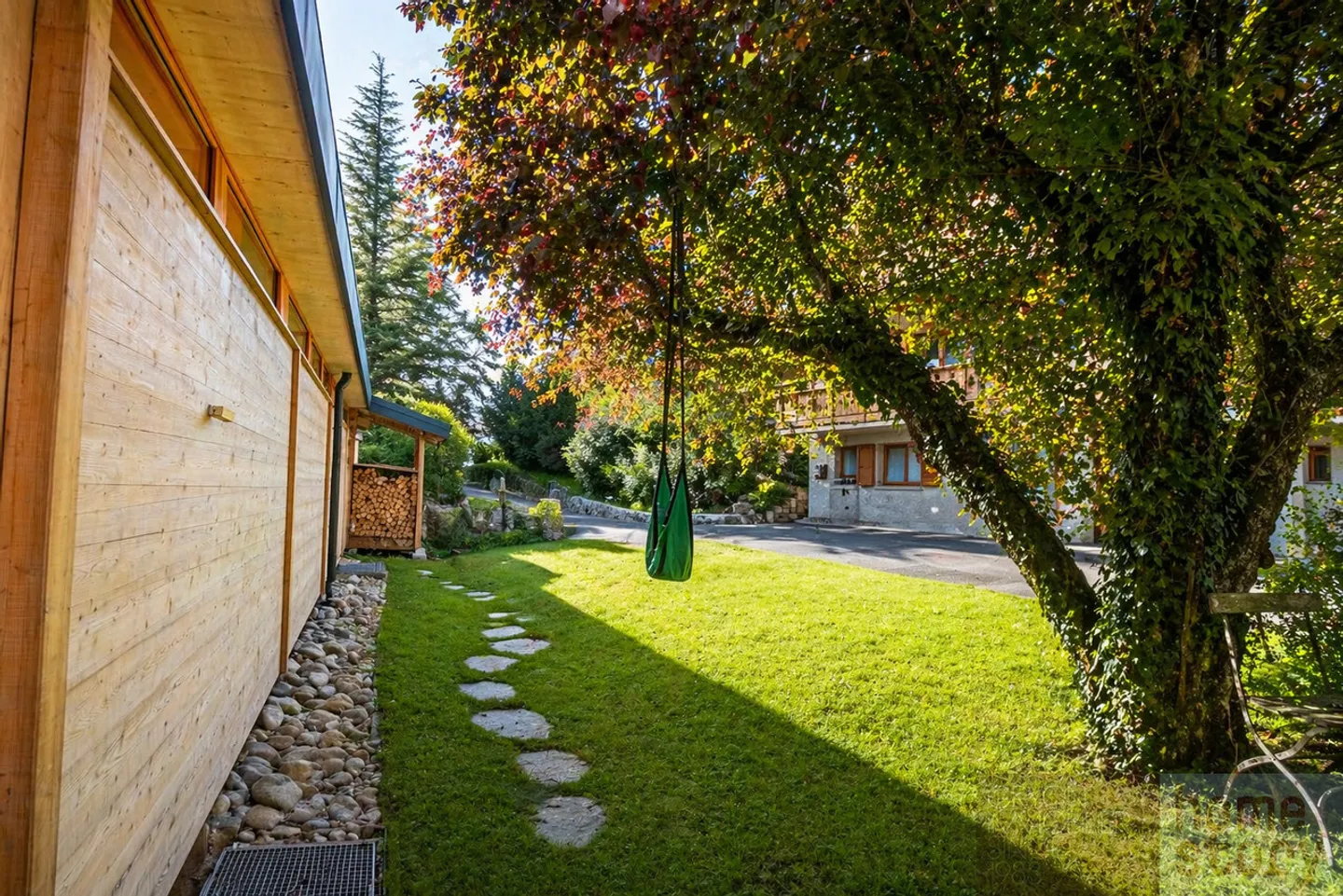 Charming Family Chalet - Photo 3 of 42
