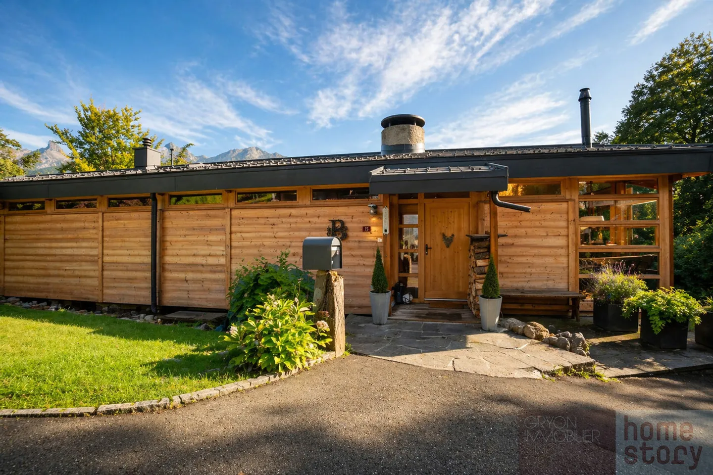 Charming Family Chalet - Photo 6 of 42