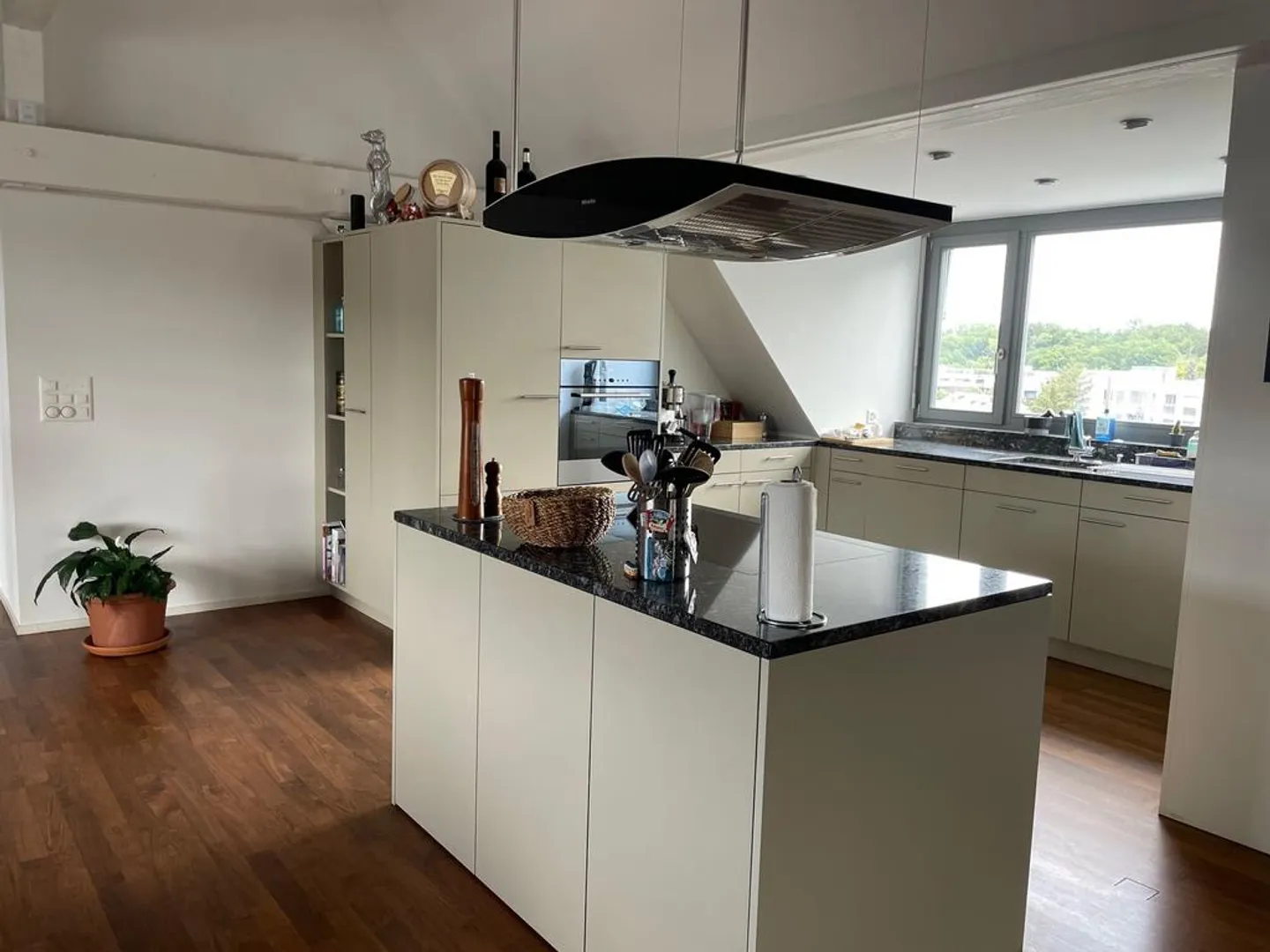 Beautiful penthouse apartment in Liebefeld for rent - Photo 5 of 12