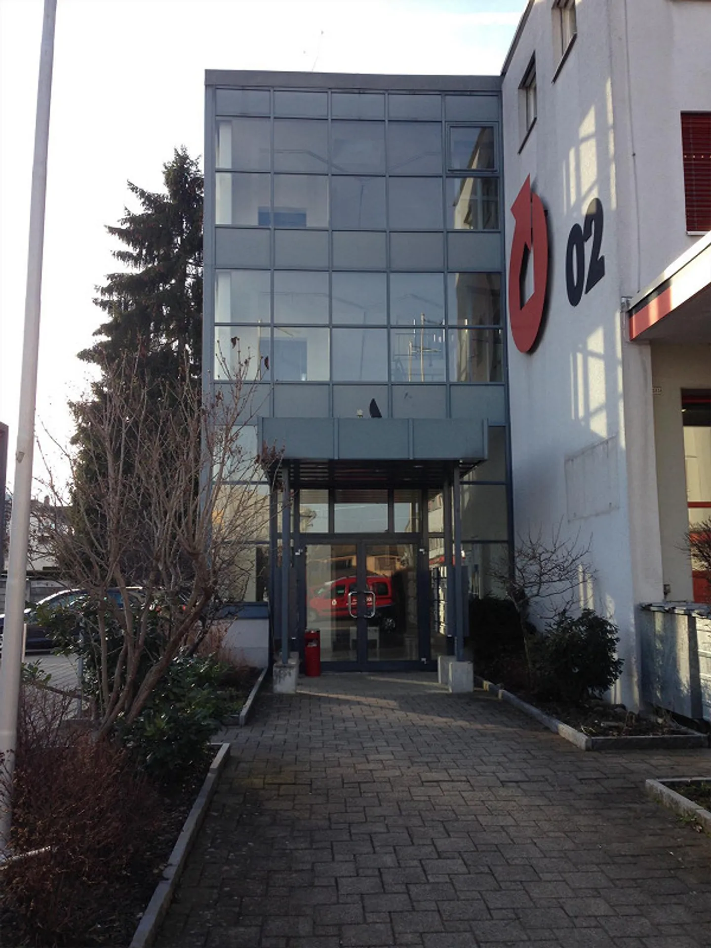 Diverse, affordable office spaces in a diverse commercial building - Photo 4 of 7