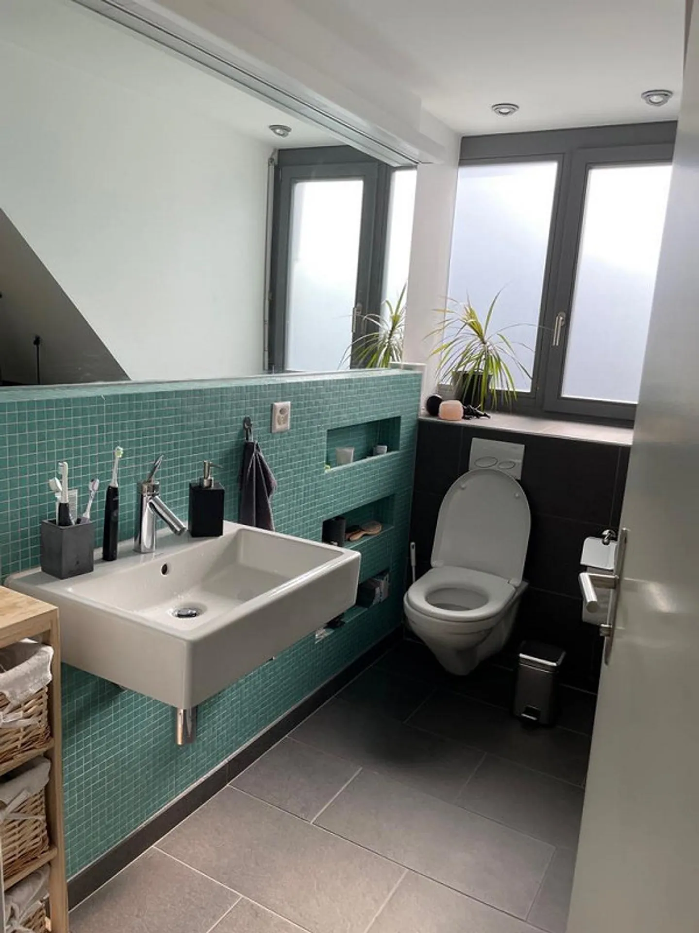 Beautiful penthouse apartment in Liebefeld for rent - Photo 11 of 12