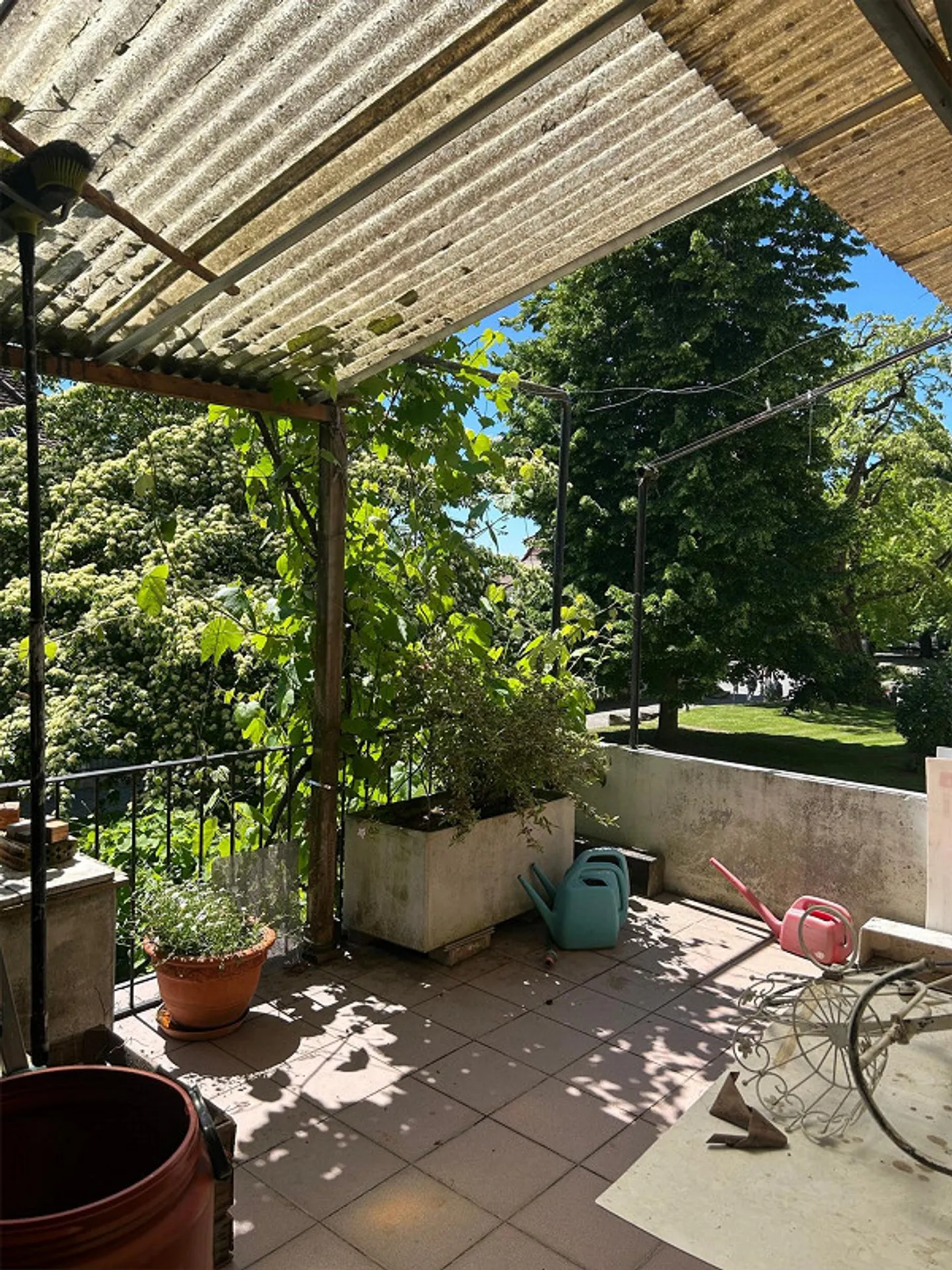 Espace de bureau/pratique de 2 pièces au cœur de la vieille ville de Murten - Photo 10 sur 10
