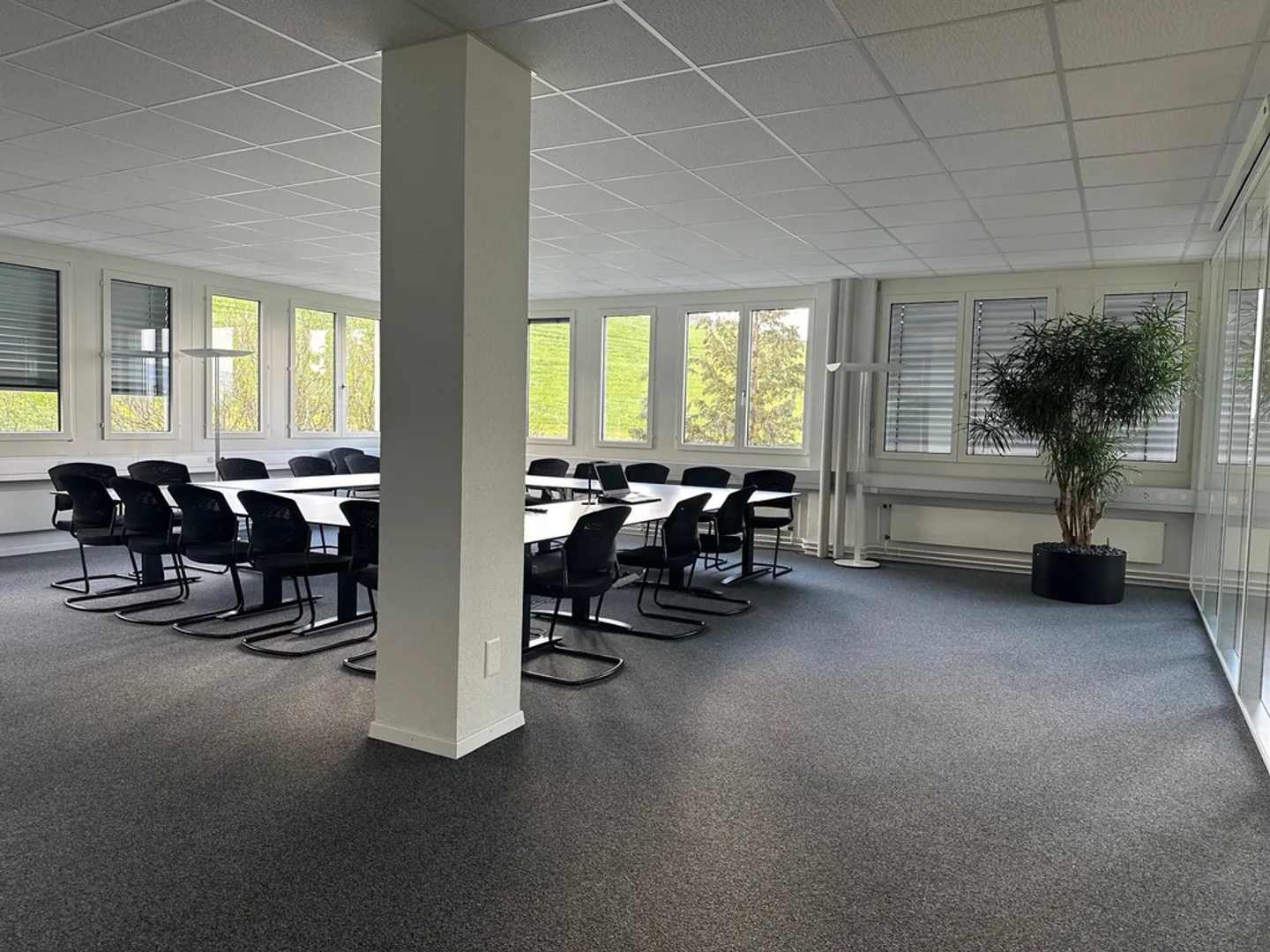 Travail créatif facilité ! Espace de bureau à louer 374m2. - Photo 6 sur 7