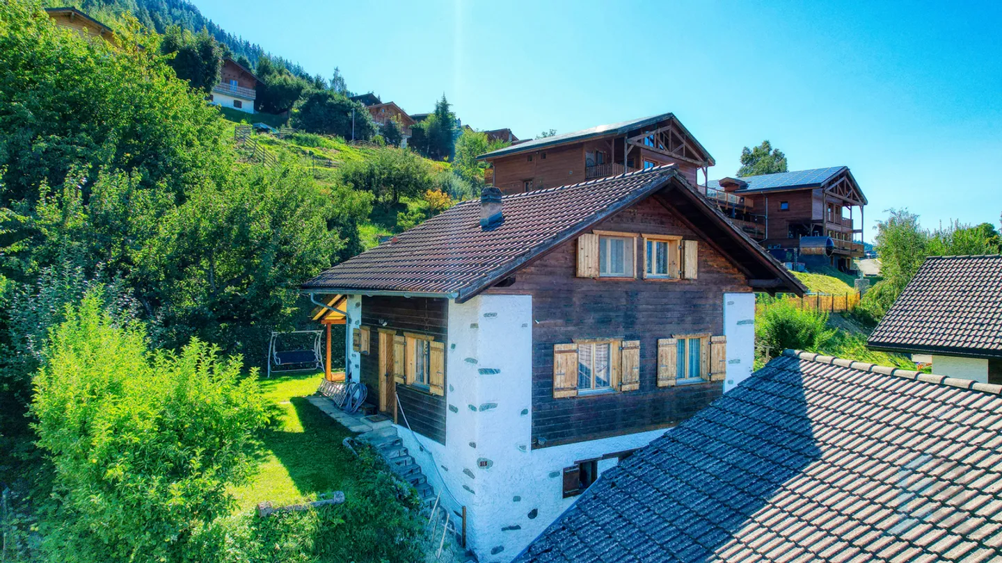 EXCLUSIVITY Magnificent 4 ½ room chalet with panoramic view in Erdesson - Photo 16 of 17