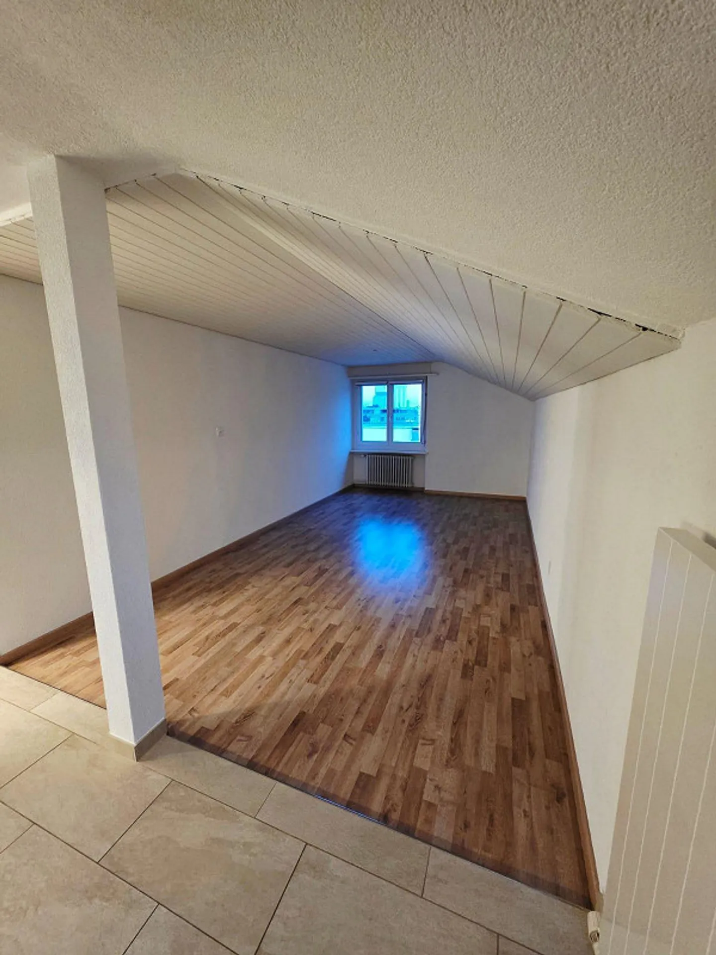 Central Living Happiness: Modern 2.5-Room Apartment in St. Margreth - Photo 5 of 9