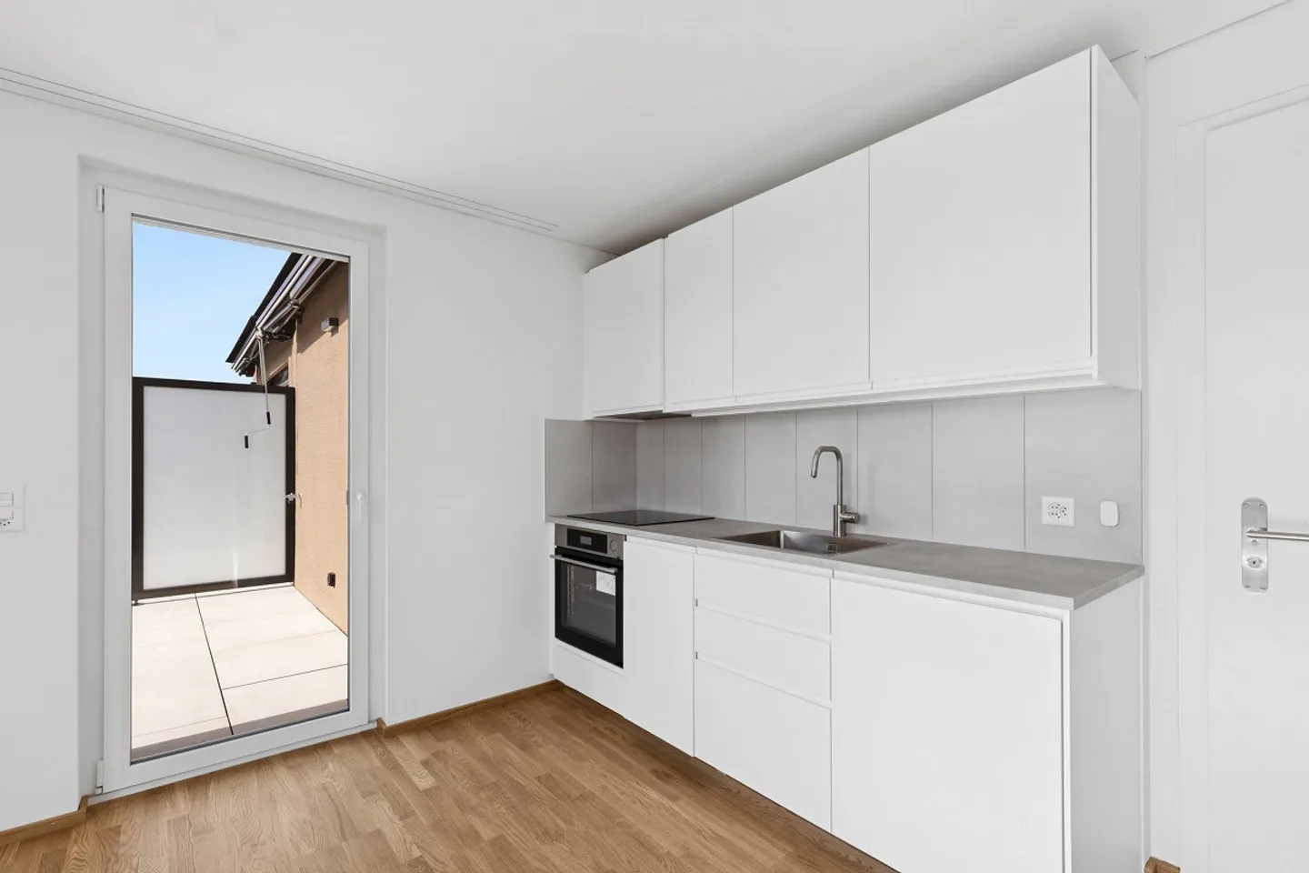 Stilvolles Penthouse mit atemberaubendem Blick - Foto 2 von 9