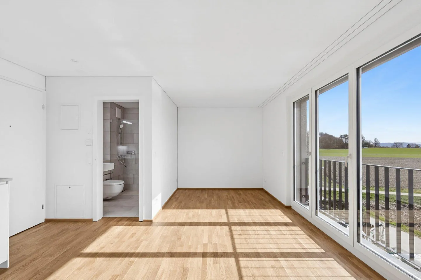 Stilvolles Penthouse mit atemberaubendem Blick - Foto 4 von 9