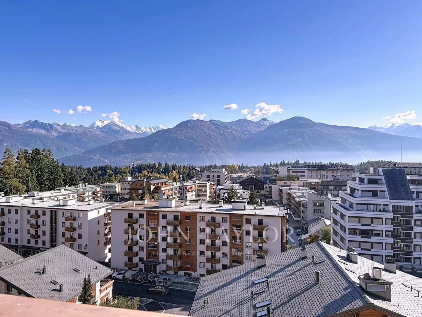 Crans-Montana Centro, 4,5 locali con accesso diretto alle piste, balcone sud e vista sulle Alpi - Foto 12 di 12
