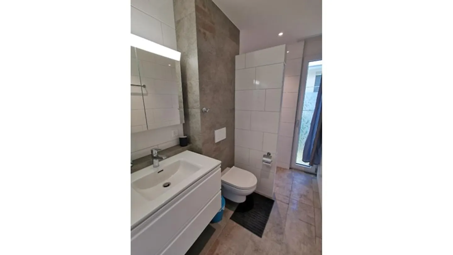 APPARTEMENT 2½ PIÈCES À ERMATINGEN (TG), MEUBLÉ, TEMPORAIRE - Photo 5 sur 6