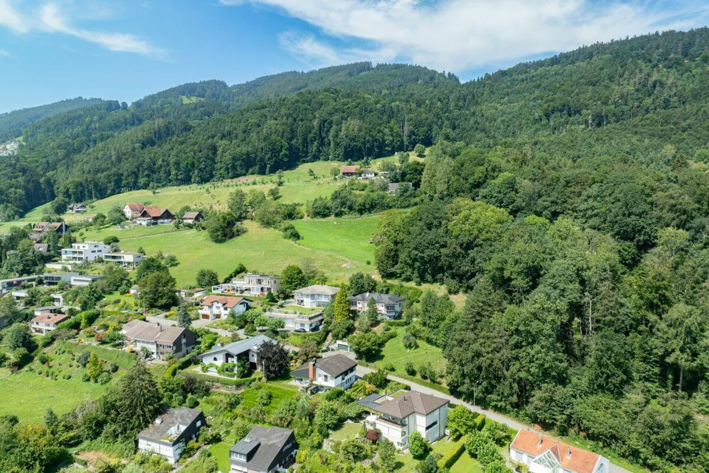 Baulandgrundstück mit attraktiver Aussicht - Foto 5 von 6