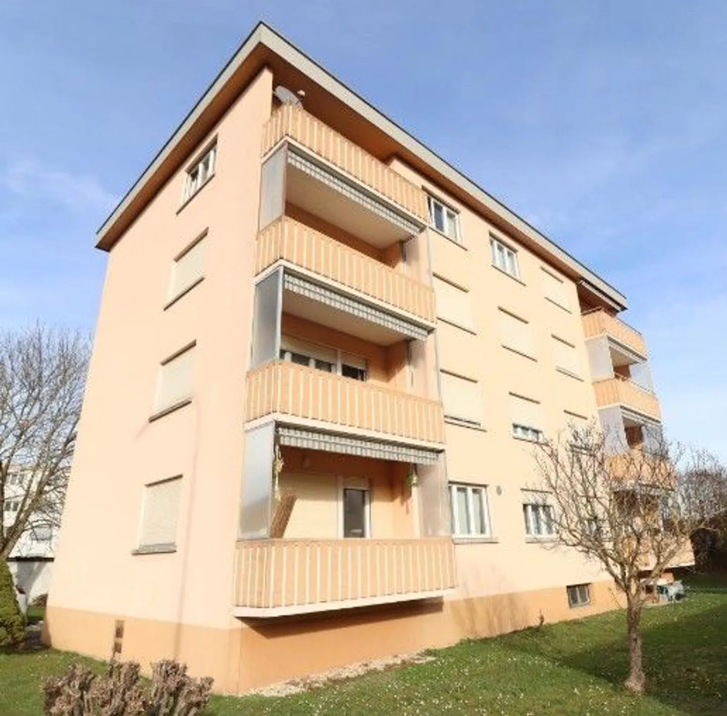 Auction Apartment in Prime Location - Photo 1 of 13