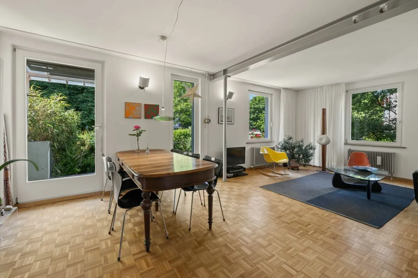 Charmantes Einfamilienhaus mit Garten - Foto 3 von 18
