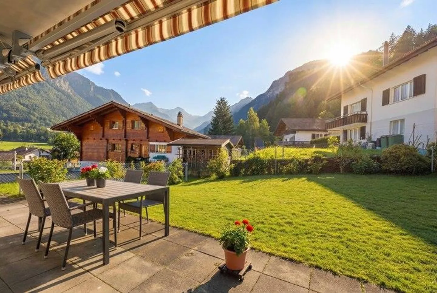 Vivere con stile nel cuore delle Alpi - Appartamento con giardino di 4,5 stanze - Foto 1 di 9