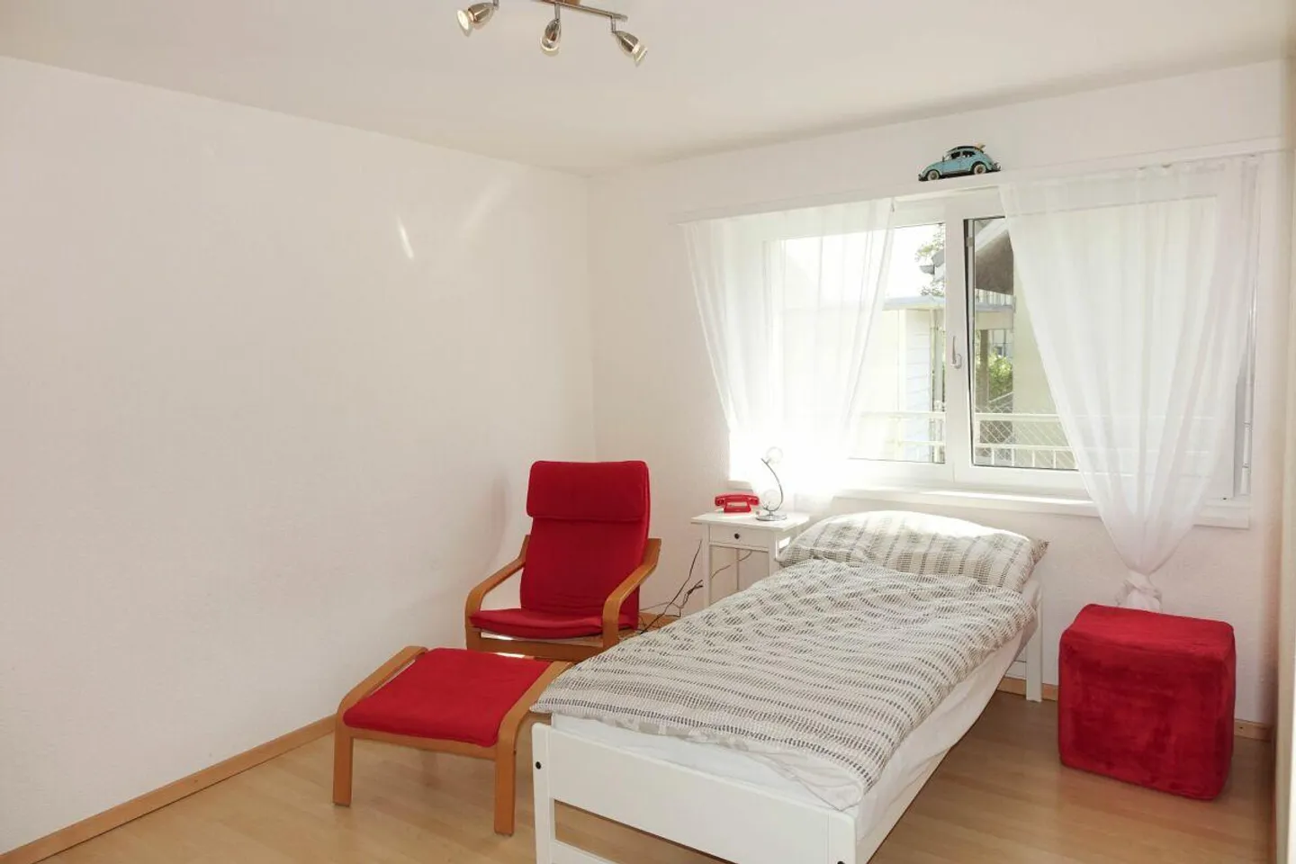 Casa indipendente di 5,5 locali con grande giardino in posizione fiscale favorevole - Foto 6 di 15
