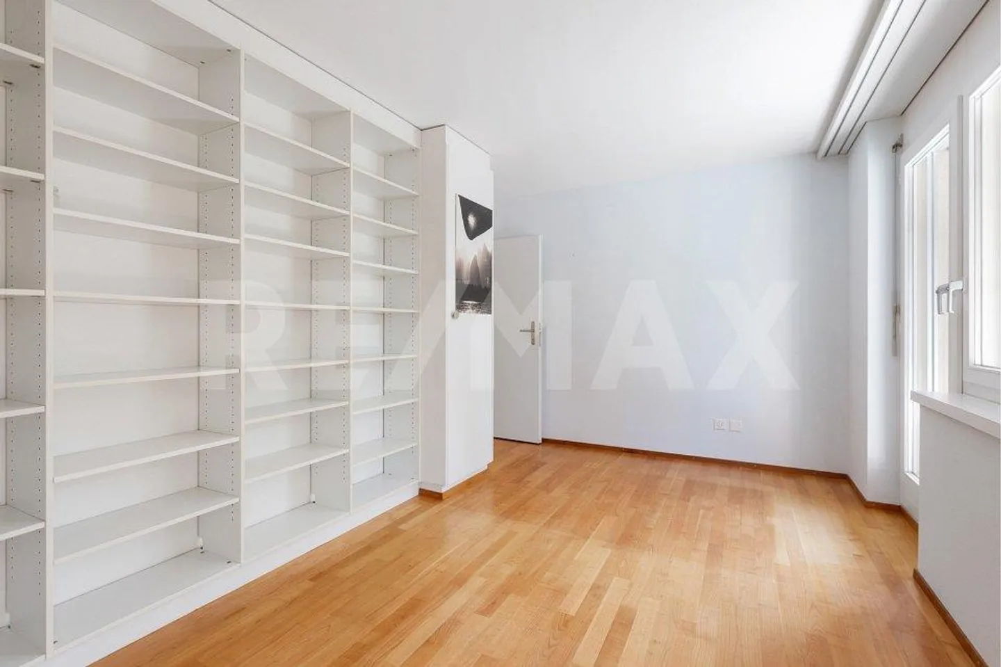 Spacious 6-room condominium in the heart of Winterthur - Photo 5 of 13