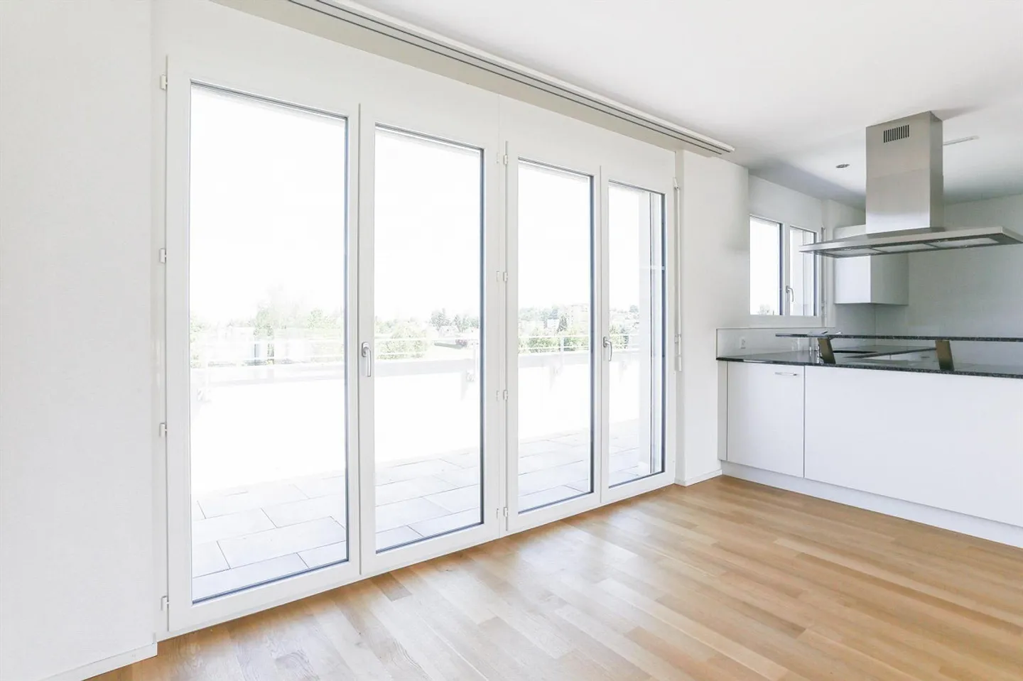 Penthouse apartment with peace and comfort - Photo 3 of 8