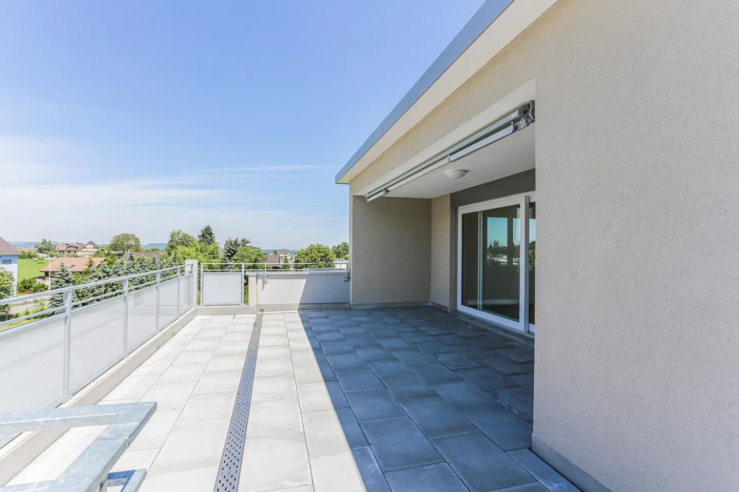 Penthouse apartment with peace and comfort - Photo 7 of 8