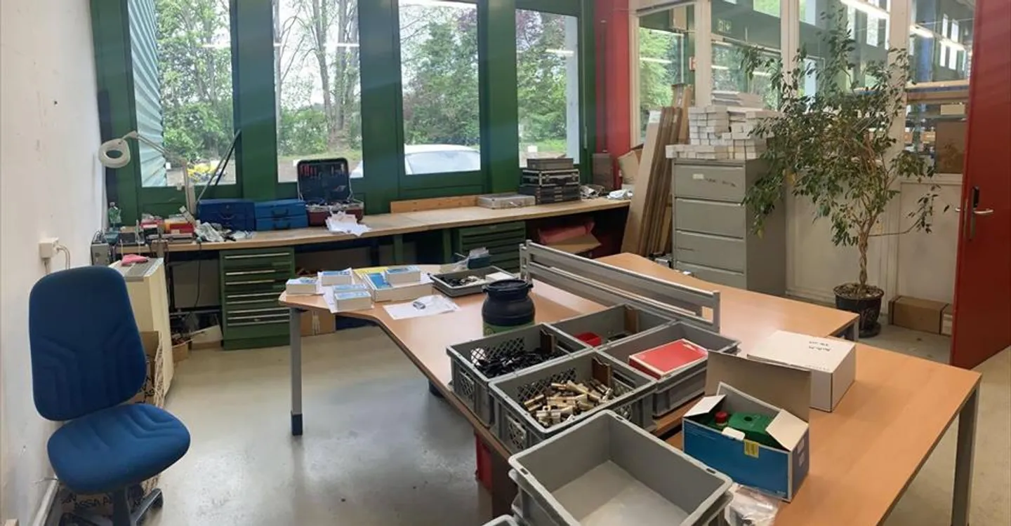 Bureau à louer - Photo 1 sur 12