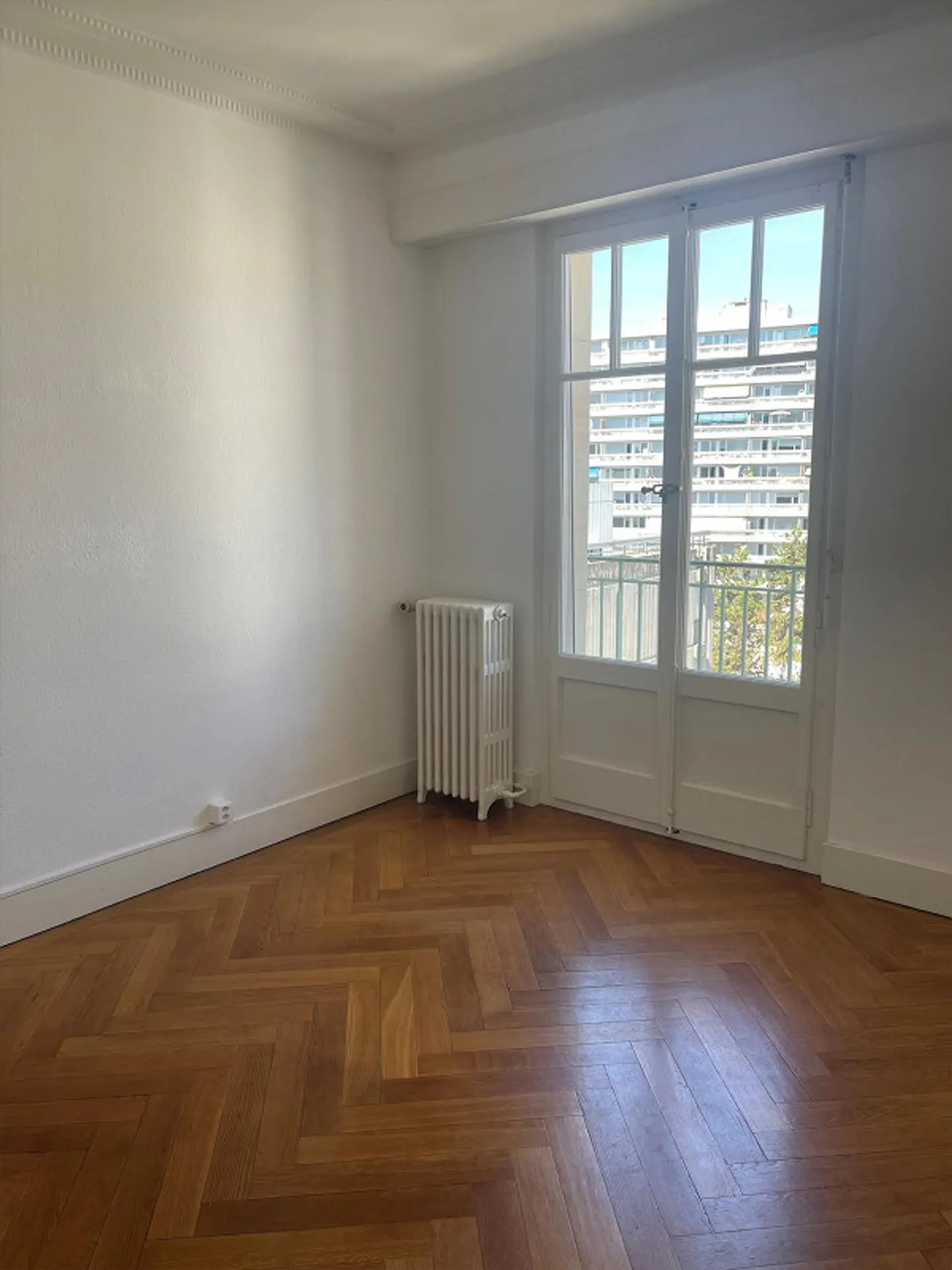 Appartamento nel cuore del quartiere Servette. - Foto 2 di 8