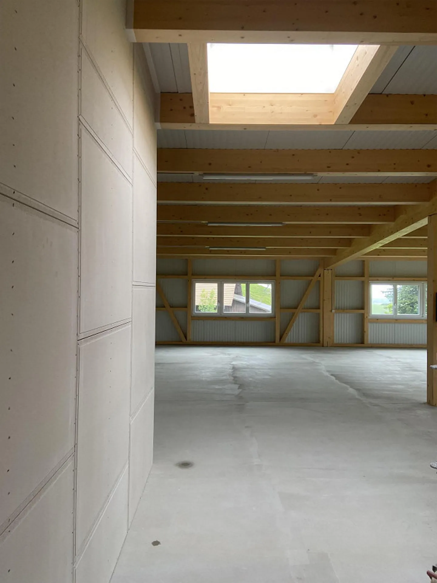 Partial area of storage/commercial space - Photo 1 of 2