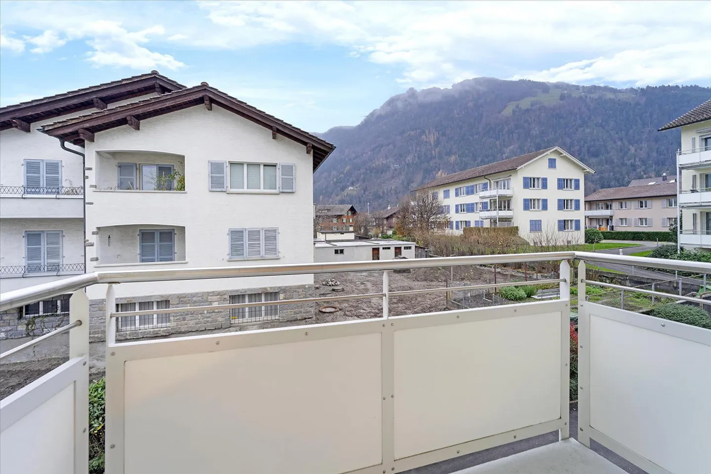 Appartamento spazioso con balcone - Foto 10 di 10