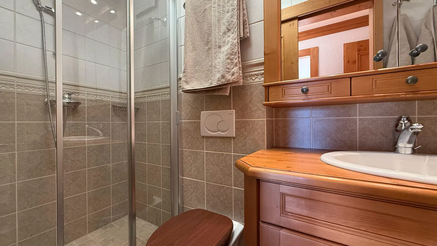 LOC 28 - THE GARDENS OF THE RHONE 8 - Photo 8 of 15