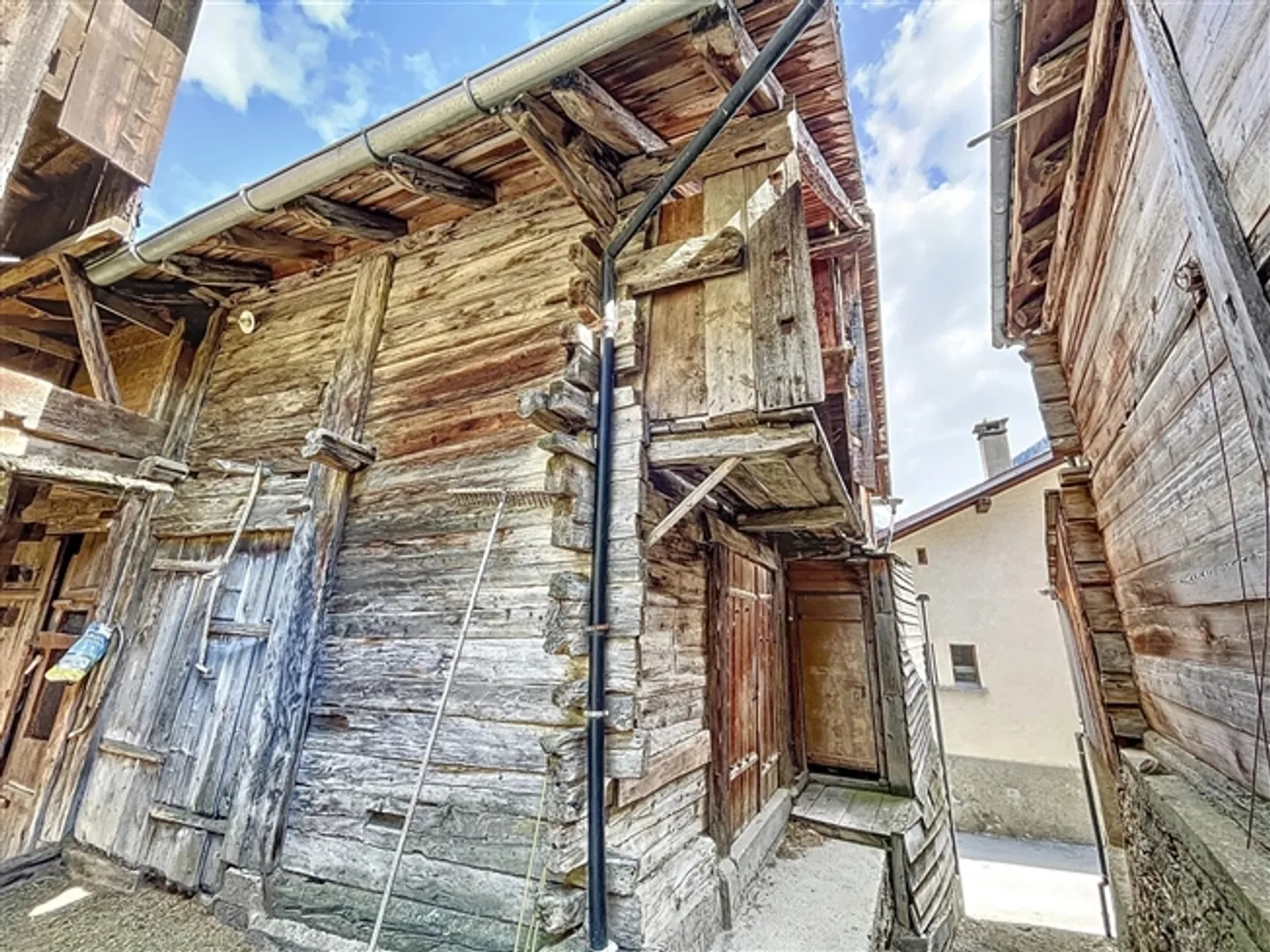 Barn with Charm - Photo 3 of 3