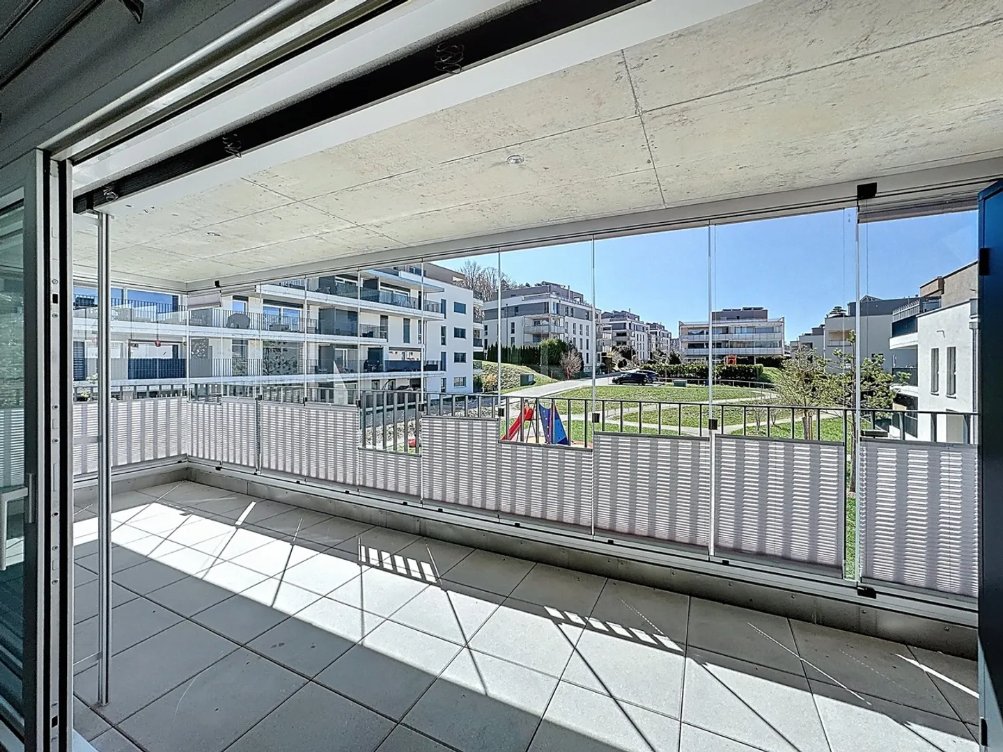 4.5-room attic apartment with large balcony/terrace - Photo 1 of 13