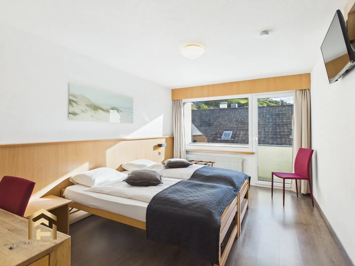Profitable hotel with ongoing business operations in Valais - Photo 5 of 13