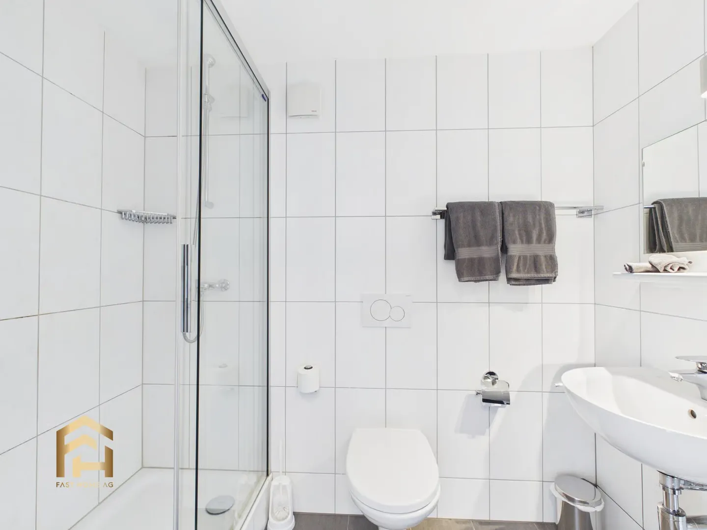Profitable hotel with ongoing business operations in Valais - Photo 6 of 13
