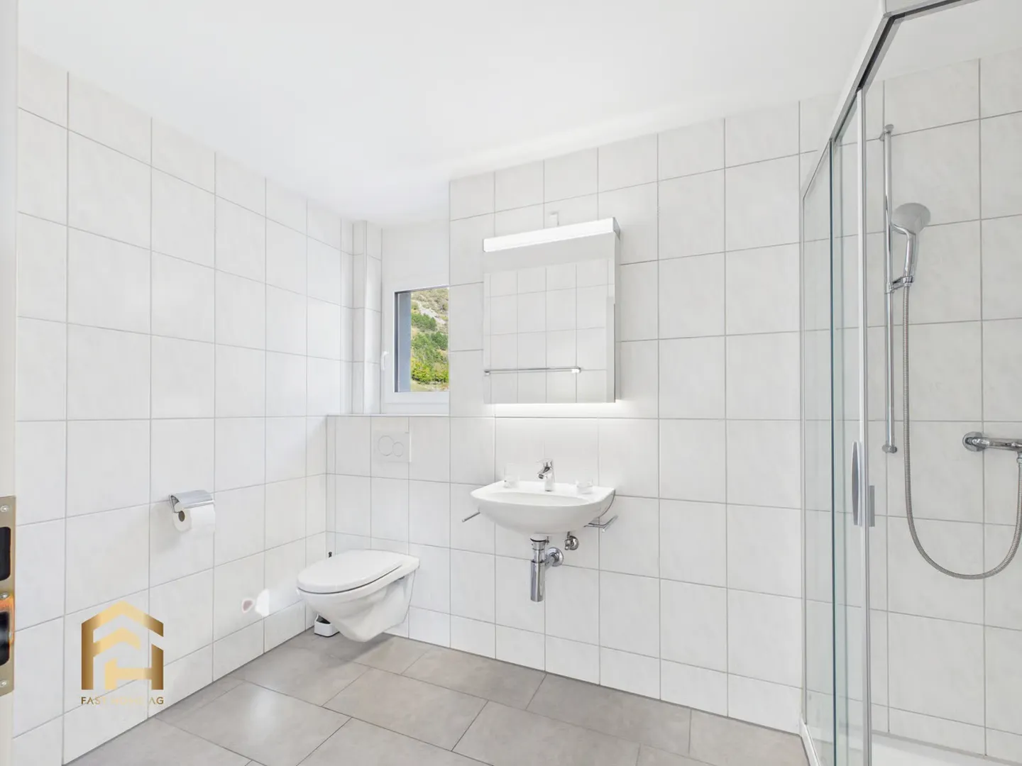 Profitable hotel with ongoing business operations in Valais - Photo 10 of 13