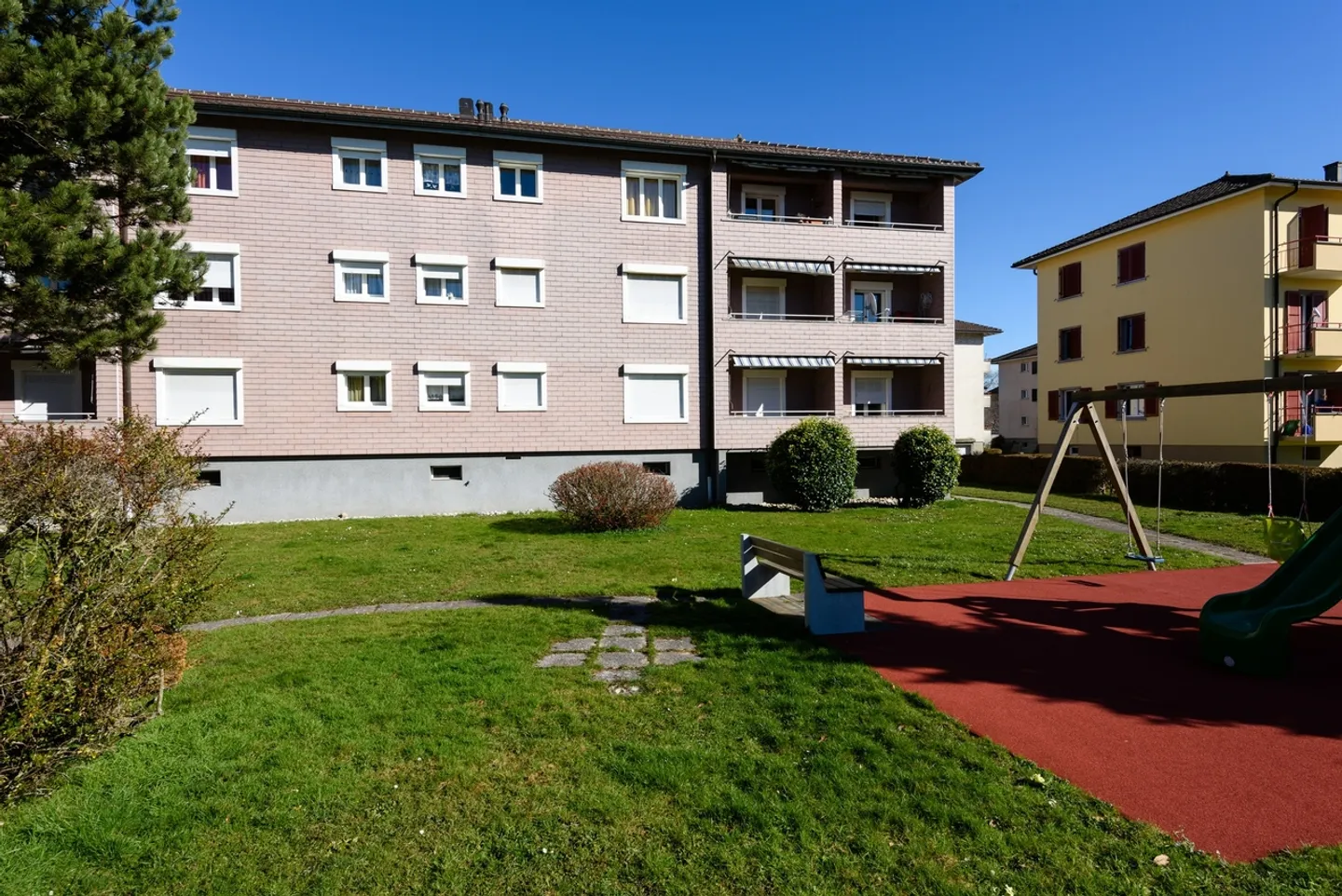 Appartement Charmant Près du Lac - Photo 1 sur 2