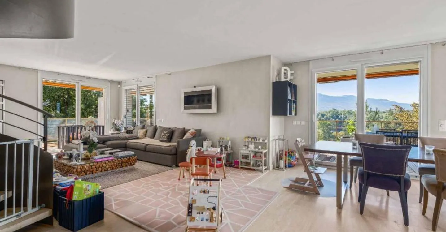 Duplex with balcony and rooftop terrace - Photo 2 of 9