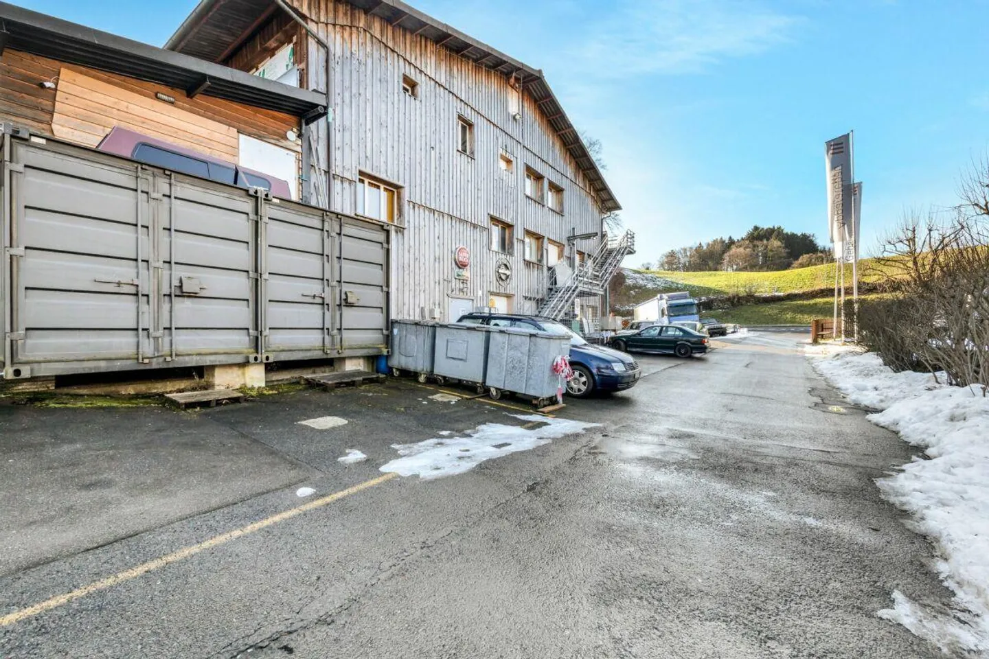 Industrial Jewel - Industrial Portfolio with Excellent Accessibility - Photo 7 of 8