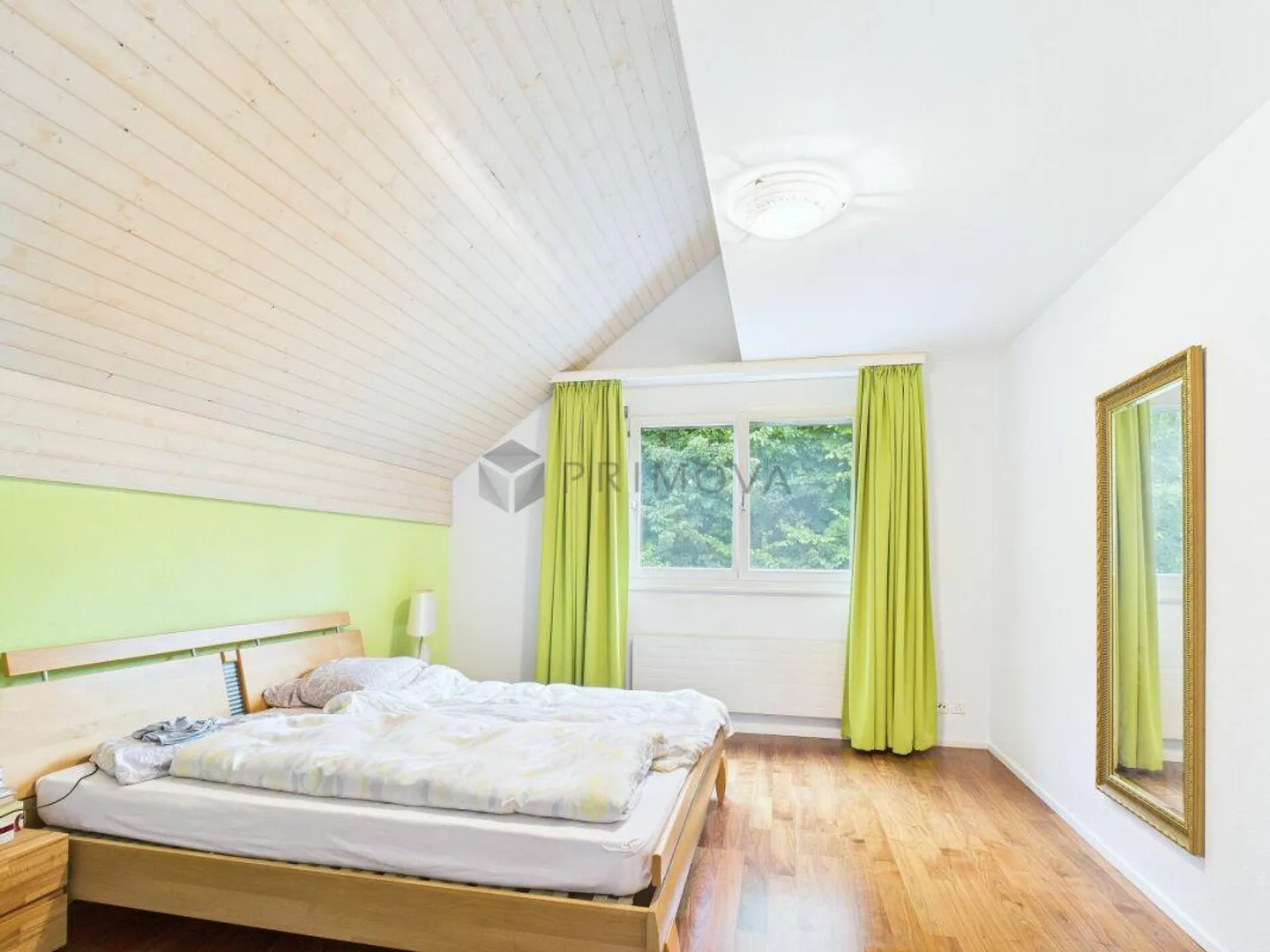 Ampia casa familiare bifamiliare in una posizione tranquilla a Volketswil - Foto 7 di 13