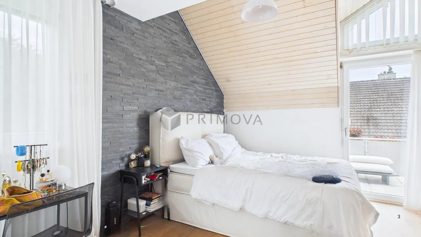 Ampia casa familiare bifamiliare in una posizione tranquilla a Volketswil - Foto 8 di 13